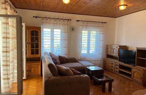 Zrnovo Apartment | Apartmani Luka