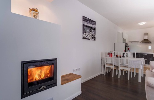 Nerezine Apartment | Apartment Mirna (64427-A1) - Nerezine - island Losinj
