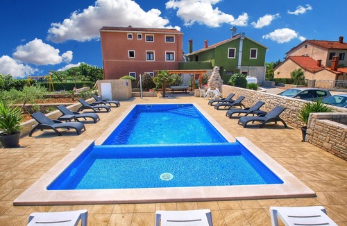 Valbandon Apartment | Apartment 1376/12962 (Istria - Valbandon), 500m from the beach