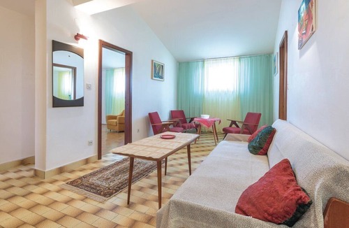 Pjescana Uvala Apartment | Apartment 1767/19950 (Istria - Pjescana Uvala), 150m from the beach