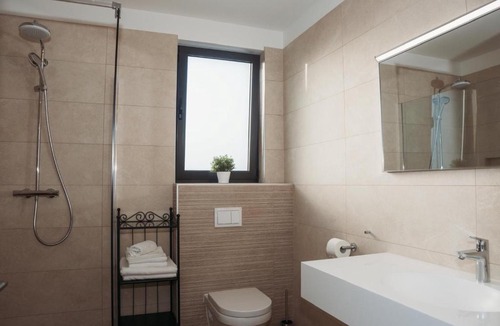 Turanj Apartment | APARTMENT 2 Villa Stella Deluxe with a heated swimming pool, jacuzzi, sauna and BBQ