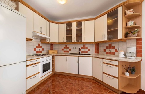 Polje Apartment | Apartment Adela bijeli