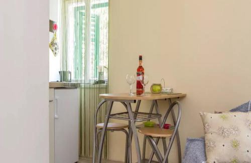 Split Apartment | Apartment Bova