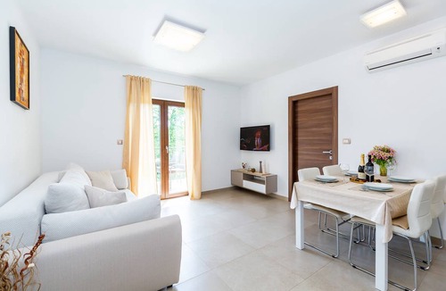 Mugeba Apartment | Apartment for 4 persons approx. 45 m² in Poreč, Istria (Istrian Riviera)