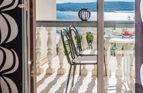 Crikvenica Apartment | Apartment in Crikvenica with Seaview, Balcony, Air condition, WIFI (3492-3)