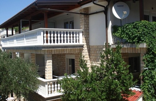 Drage Apartment | Apartment in Drage with Balcony, Air condition, WIFI (5013-4)