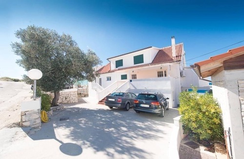 Susica Apartment | Apartment in Murter with Seaview, Terrace, Air condition, WIFI (5026-3)