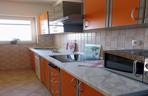 Senj Apartment | Apartment in Senj near the Sea & Pool