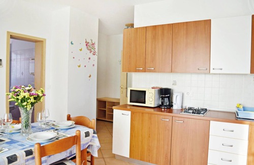 Zambratija Apartment | Apartment in Zambrattia, with balcony overlooking the sea, garden, parking space