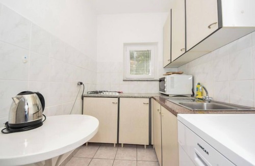 Cesarica Apartment | Apartment Lucija by Interhome