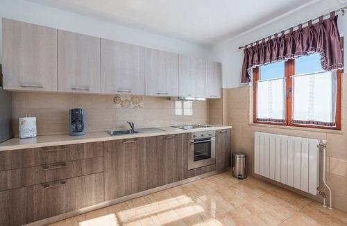 Maruzini Apartment | Apartment Maruzini with Whirlpool