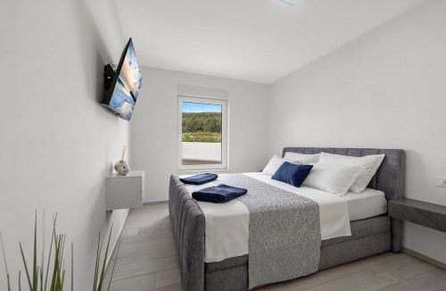 Tribunj Apartment | Apartment Maslina mit privatem Salzwasserpool