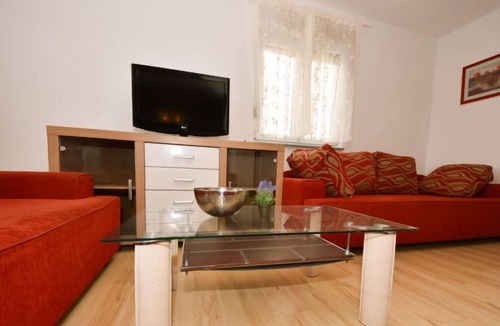 Ugljan Apartment | Apartment Tatjana in Ugljan/Ugljan - 6 persons, 2 bedrooms