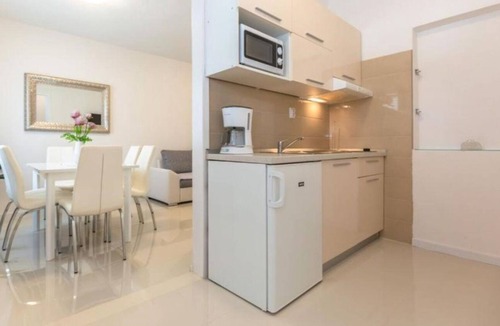 Istok Apartment | Apartment Tattoo - modern & free parking: A6(2+1) - Makarska, Riviera Makarska, Croatia