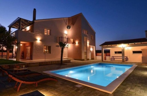 Pirovac Apartment | Apartment Vransko (122231-A1) - Kašić