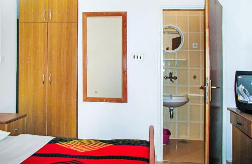 Kali Apartment | Apartment Zdenko-1 by Interhome