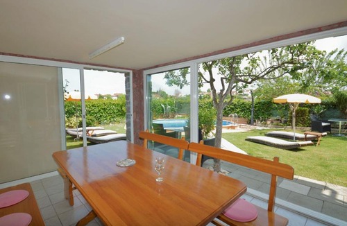 Valbandon Apartment | Apartment Zwei Rosen - PUL553 by Interhome