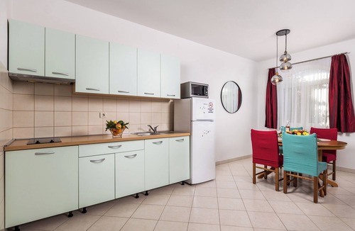 Kraljevica Apartment | Apartments and Room Slavica (68421-A1) - Kraljevica