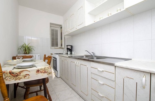 Dugi Rat Apartment | Apartments Anka 20m from the beach (31461-A1) - Duce
