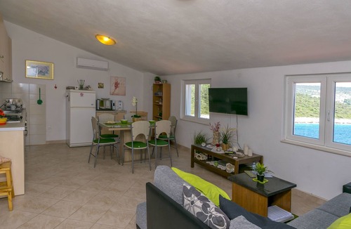 Dvornica Apartment | Apartments Bozo
