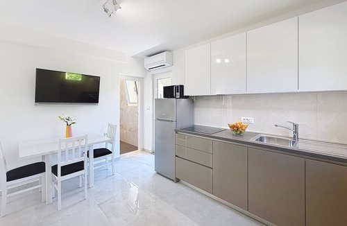 Baska Apartment | Apartments Cubranic/Brnic (69021-A2) - Baska - island Krk