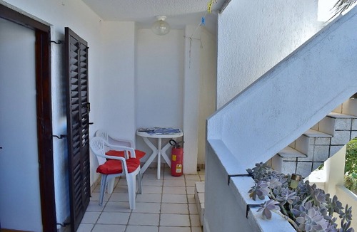 Lopar Apartment | Apartments Jug - Comfort Studio Apartment with Balcony and Sea View