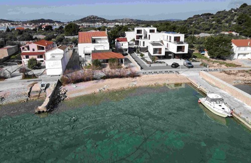 Betina Apartment | Apartments Lantina
