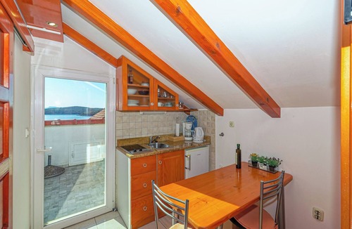Cove Tri Zala (Zrnovo) Apartment | Apartments Lucija