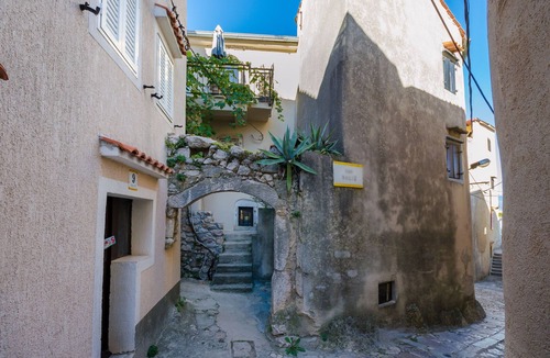 Vrbnik Apartment | Apartments Marija Ivan (17951-A1) - Vrbnik - island Krk