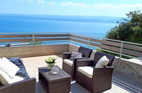 Dugi Rat Apartment | Apartments Maika (58741-A1) - Duce