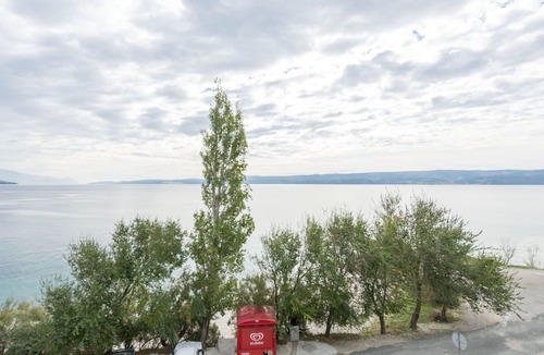 Dugi Rat Apartment | Apartments Maika (58741-A4) - Duce