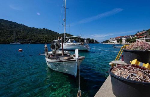Pasadur Apartment | Apartments Malo Lago - One-Bedroom Apartment with Two Balconies and Sea View - Attic Apartment 2