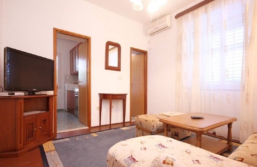 Kuciste Apartment | Apartments Nevenkos (106241-A1) - Kuciste