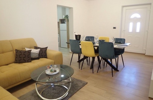 Starigrad Apartment | Apartments Nil - with seeview (77746-A1) - Tribanj - Obicaj