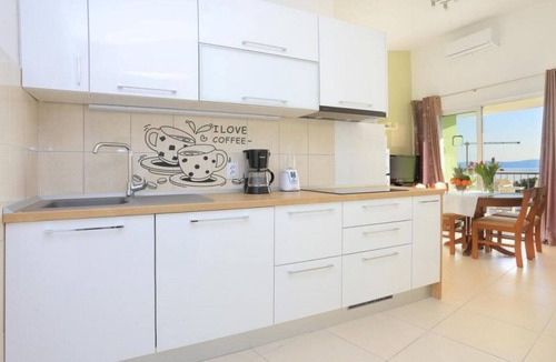 Podgora Apartment | Apartments Roščić - Classic Two Bedroom Apartment with Balcony and Sea View