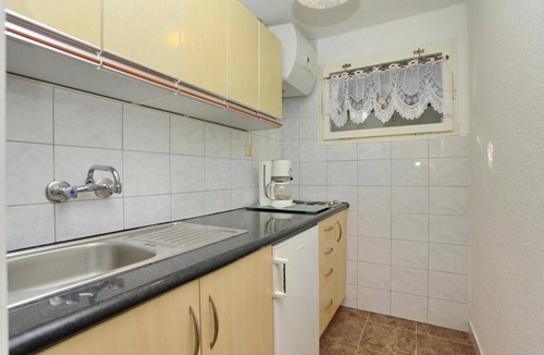 Zrnovo Apartment | Apartments Villa Cebalo Korčula - Standard One Bedroom Apartment with Terrace and Sea View EMA