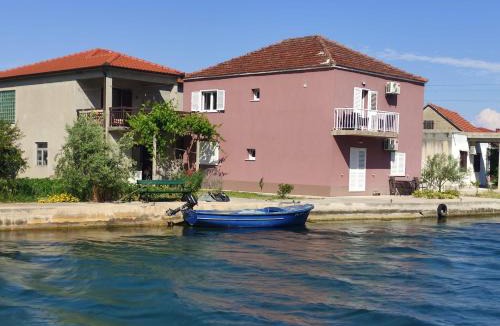 Ploce Apartment | Apartments with hot tub Rogotin, Neretva Delta - Usce Neretve - 23141