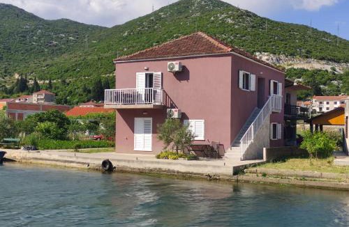 Ploce Apartment | Apartments with hot tub Rogotin, Neretva Delta - Usce Neretve - 23141