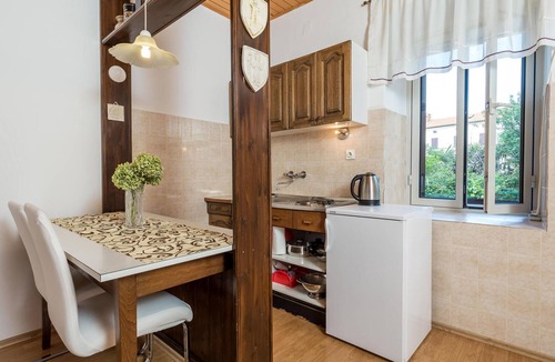 Omisalj Apartment | Awesome apartment in Omisalj with WiFi