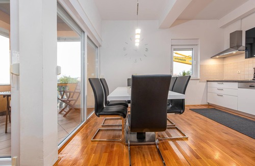 Privlaka Apartment | Awesome apartment in Privlaka with WiFi