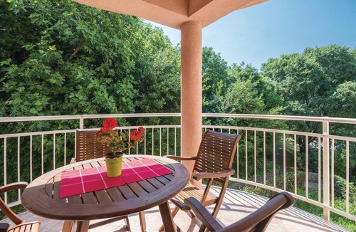 Sarsoni Apartment | Awesome apartment in Rijeka with house sea view