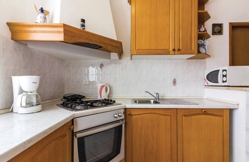 Stinjan Apartment | Awesome apartment in Stinjan
