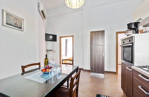 Razanj House | Awesome home in Razanj