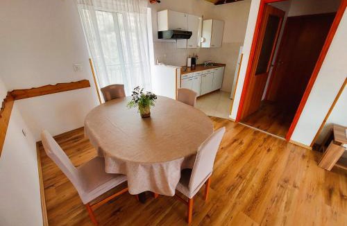 Raslina Apartment | Bay Serenity apartments - Raslina