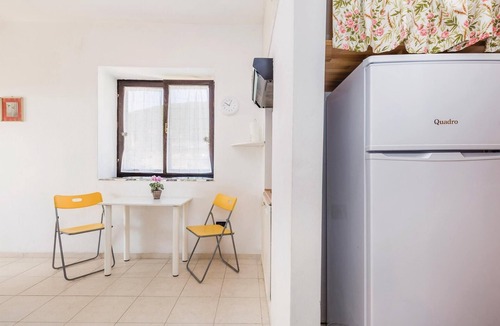 Martina House | Beach front home in Brsec
