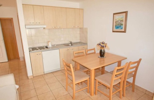 Vinjerac Apartment | Beachfront Apartments Tamarix - Superior One Bedroom Apartment (Grand) 3