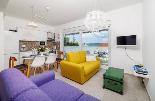 Dramalj House | Beachfront villa with sea views, 2 bikes, heated private pool - just 300 metres to the beach
