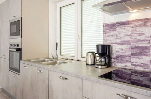 Vratarusa Apartment | Beautiful apartment for 4 people with WIFI, A/C, TV and patio