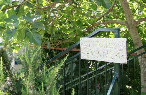 Mosenice Apartment | Beautiful apartment for 4 guests with A/C, WIFI, TV and terrace