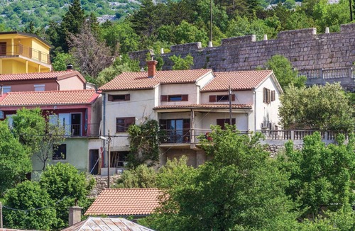 Cesarica Apartment | Beautiful apartment in Cesarica with WiFi